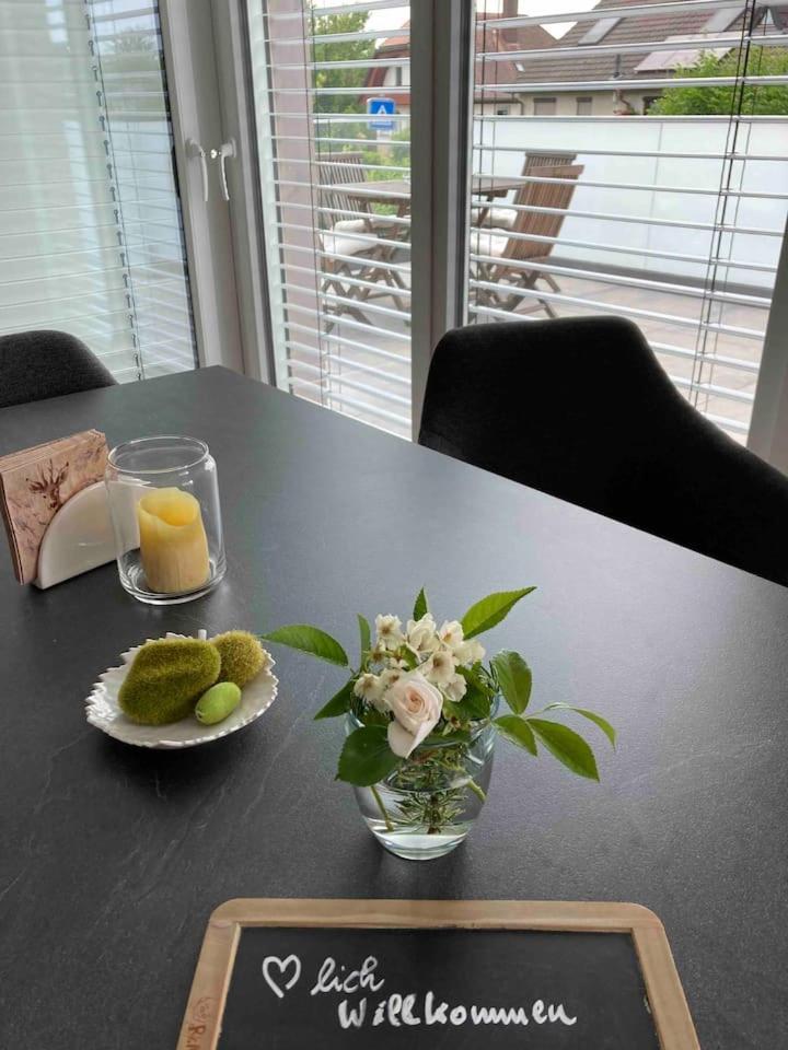 דירות Ehrenkirchen Neues Penthouse-Loft Mit Konuskarte Fuer Gratis Oepnv מראה חיצוני תמונה