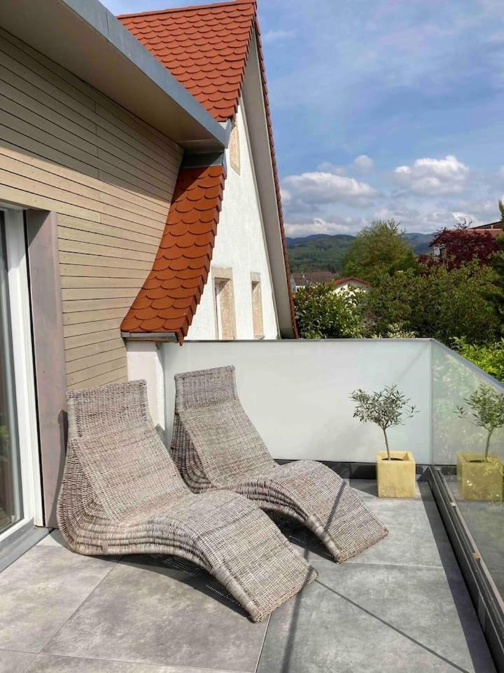 דירות Ehrenkirchen Neues Penthouse-Loft Mit Konuskarte Fuer Gratis Oepnv מראה חיצוני תמונה